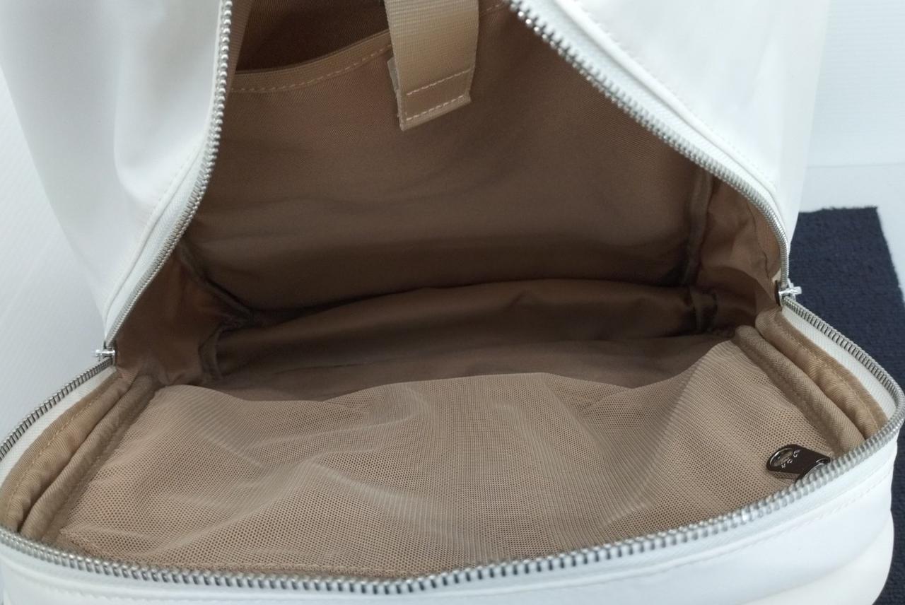 メインルーム内