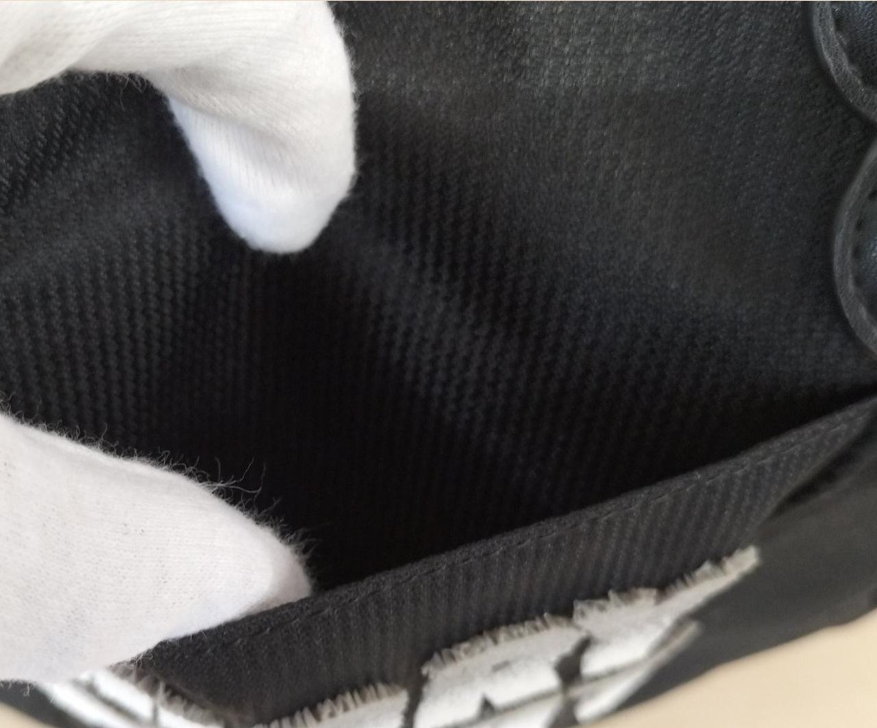 フロントポケット