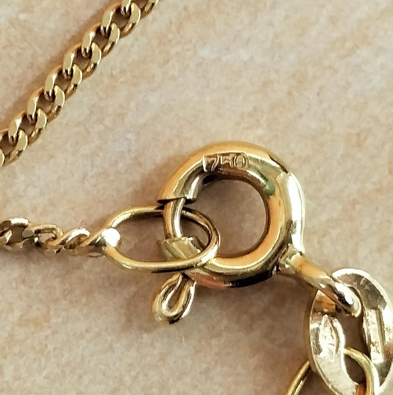 750 の刻印あります