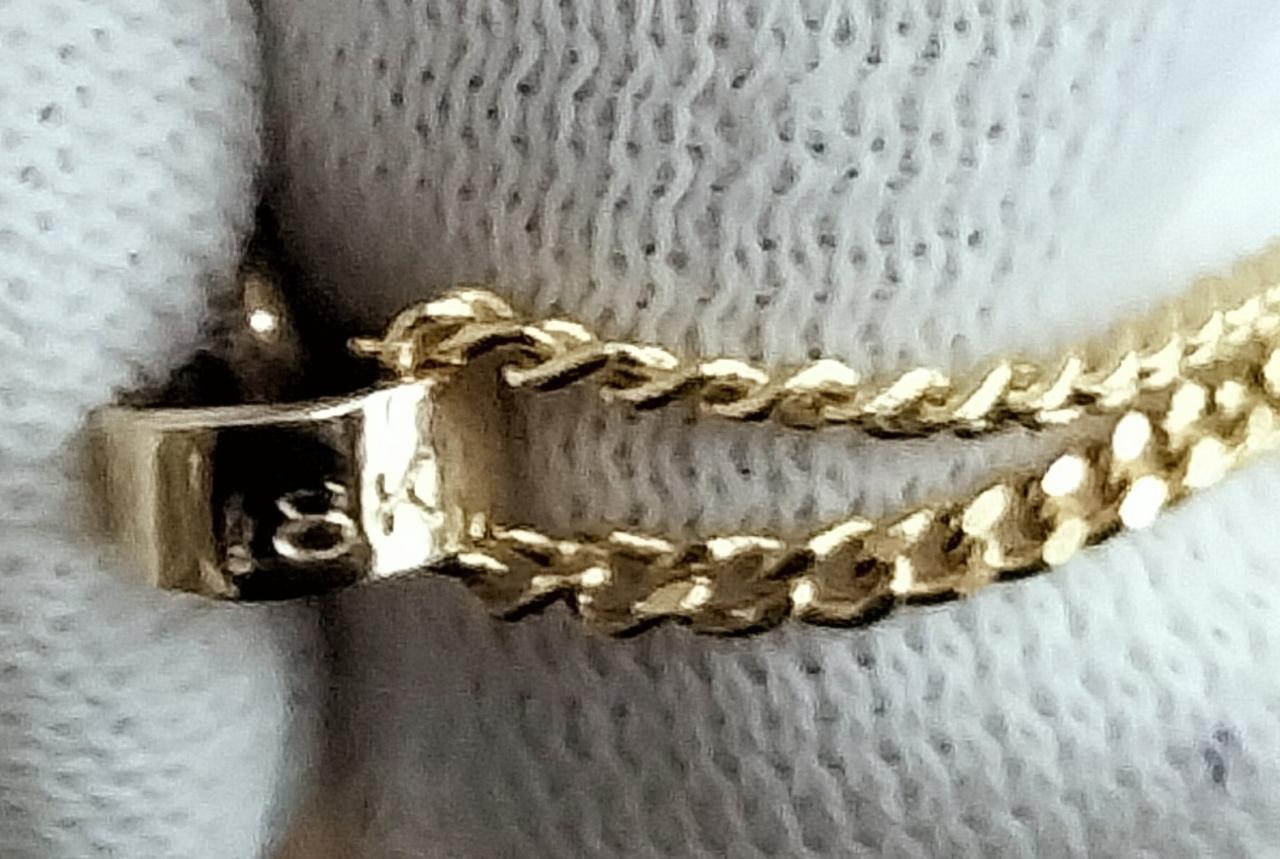 18k の刻印あります