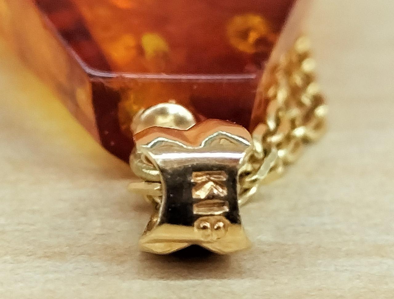 k18 の刻印あります