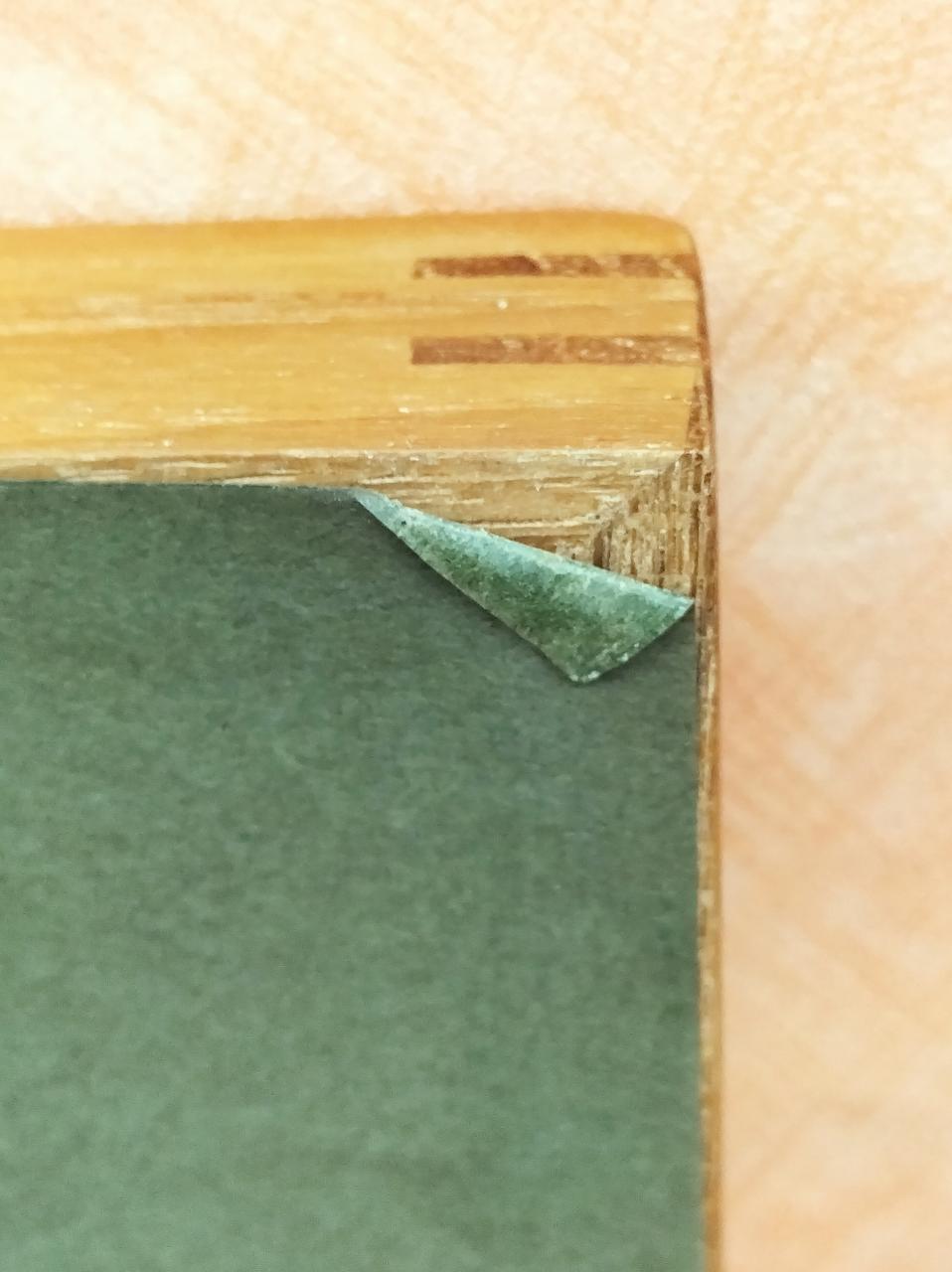 裏紙剥がれあります