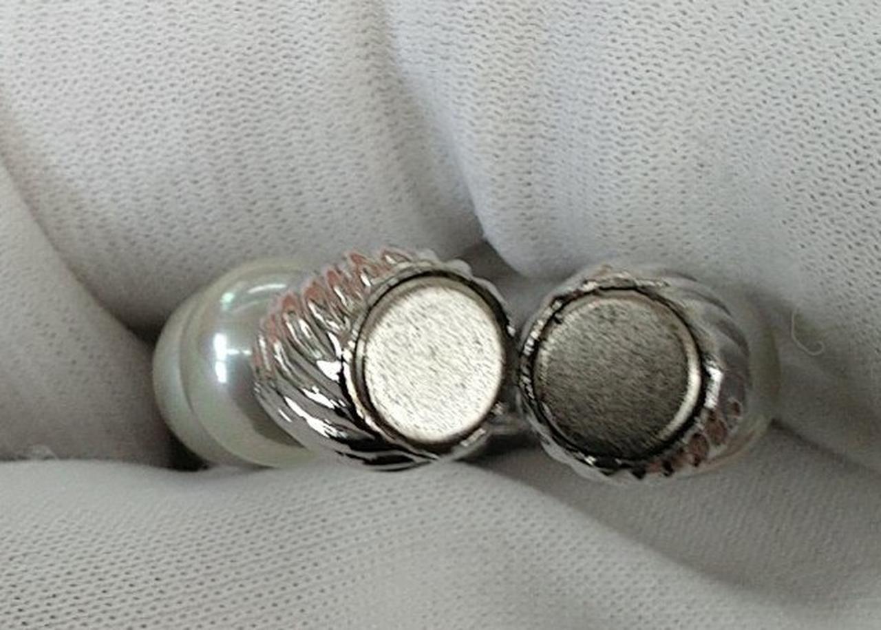 ネックレスの金具はマグネット式です