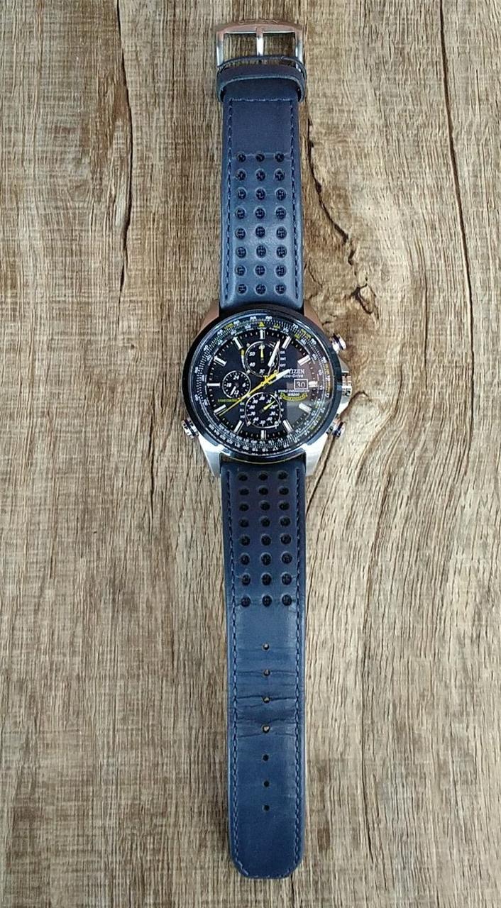 ベルト部分，使用感あります