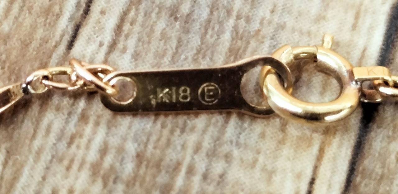 k18 の刻印あります。