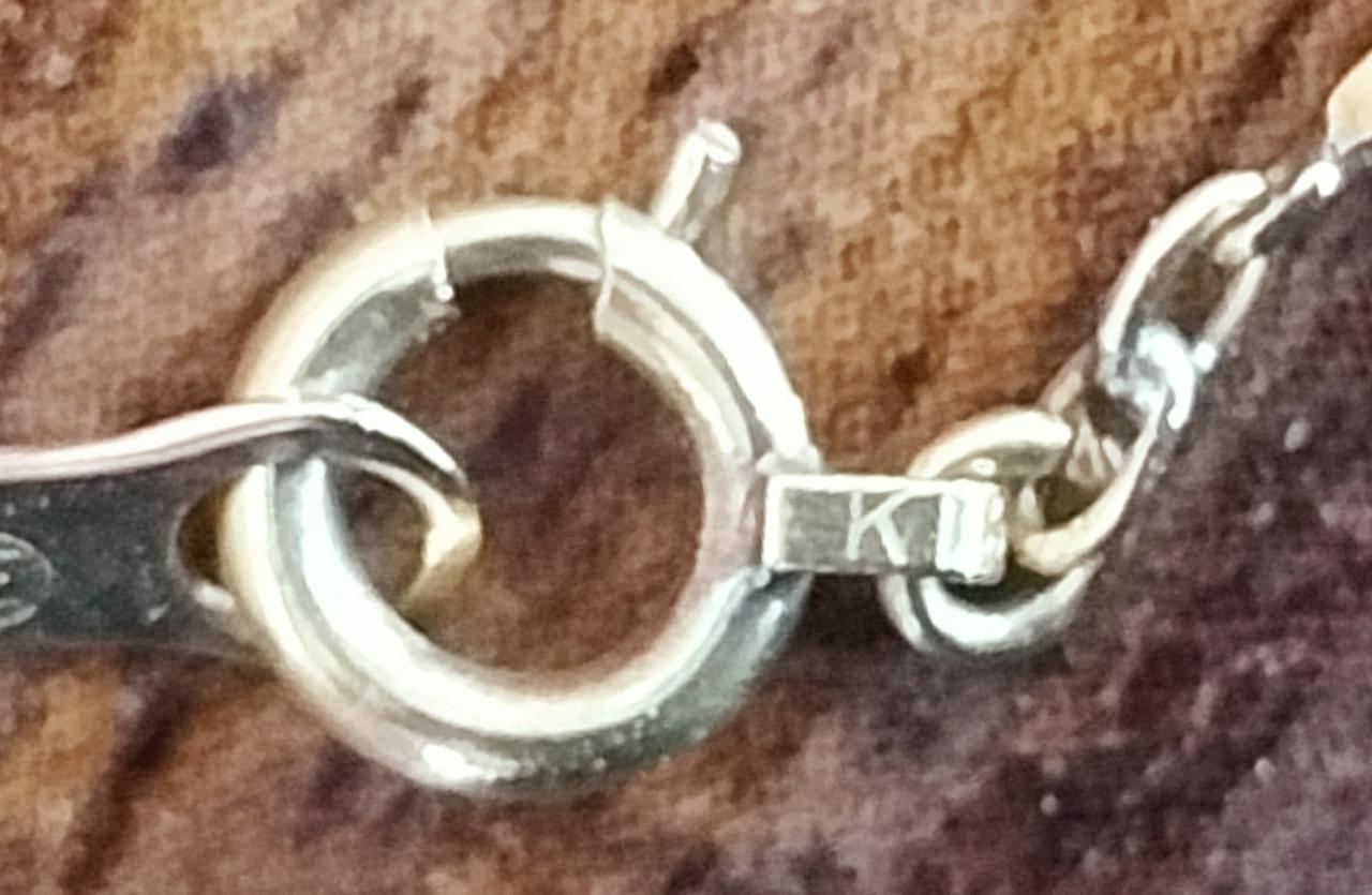 k18 の刻印あります