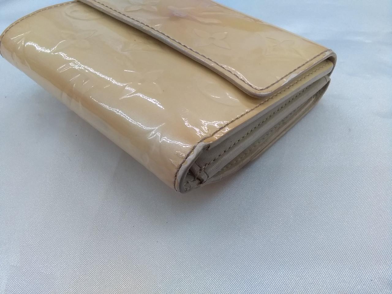 ポルト　モネ　カルト　クレディΩ 保証期間保証なし発送目安1-2日後登録日2021年12月07日特徴・備考箱あり縦約10cm横約11c