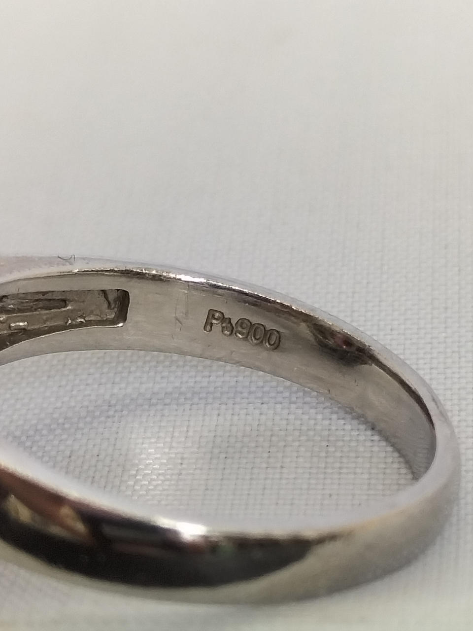 Pt900刻印あり