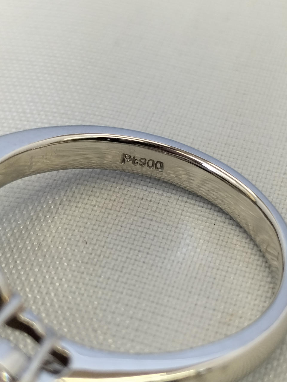 Pt900刻印あり