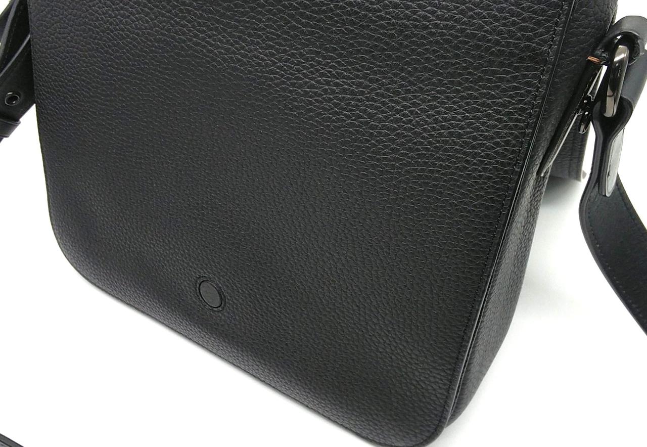 マグネットスナップ開閉