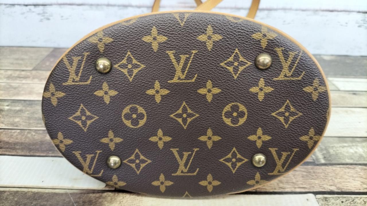 底面金属部分変色有