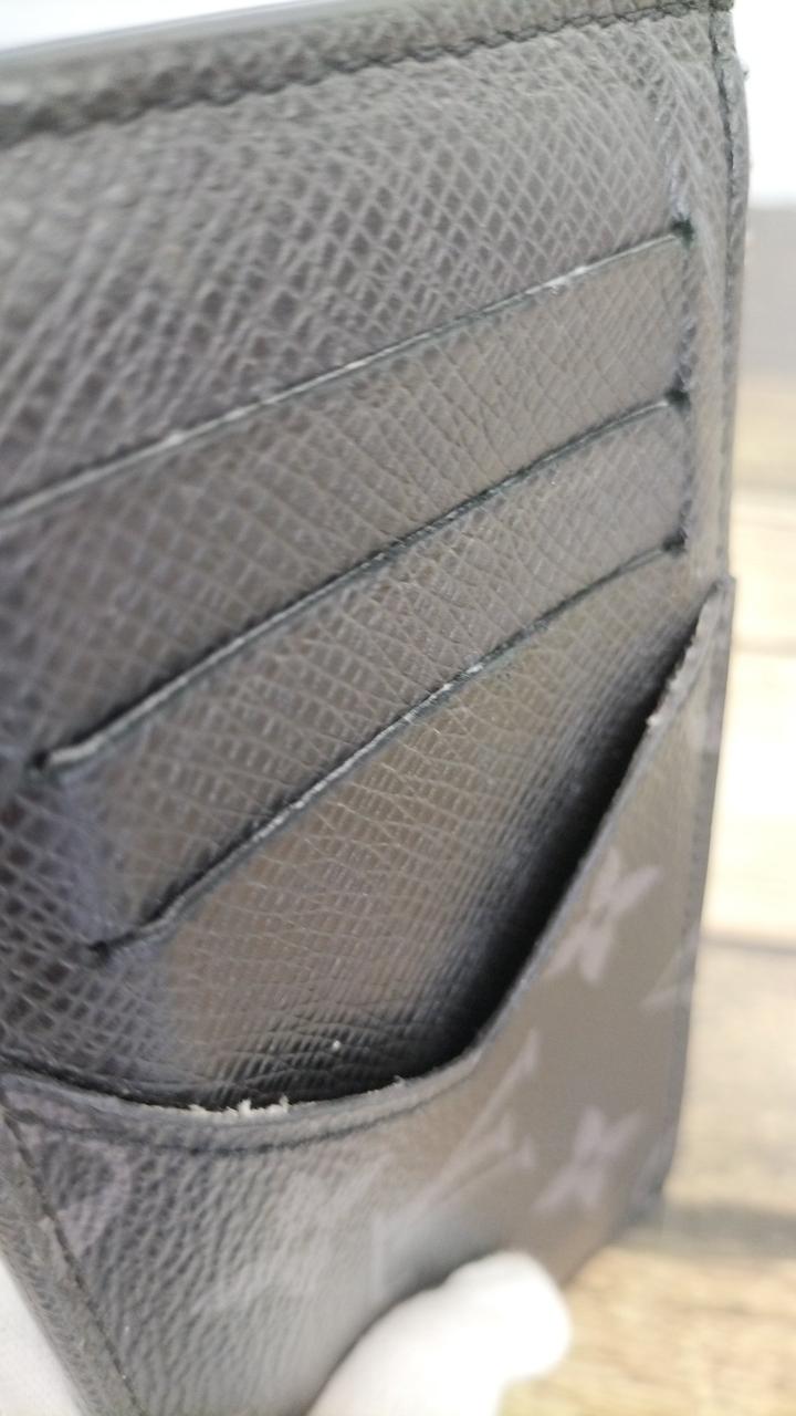 フチ部分スレ有