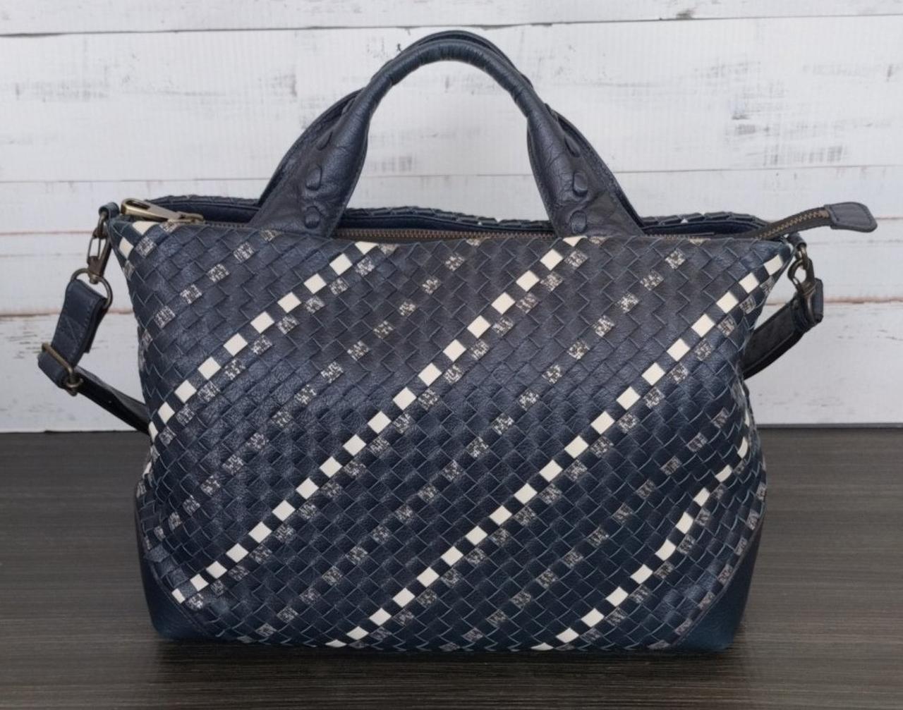 IBIZA 型番：ネイビーXホワイト バッファローメッシュトートバッグ