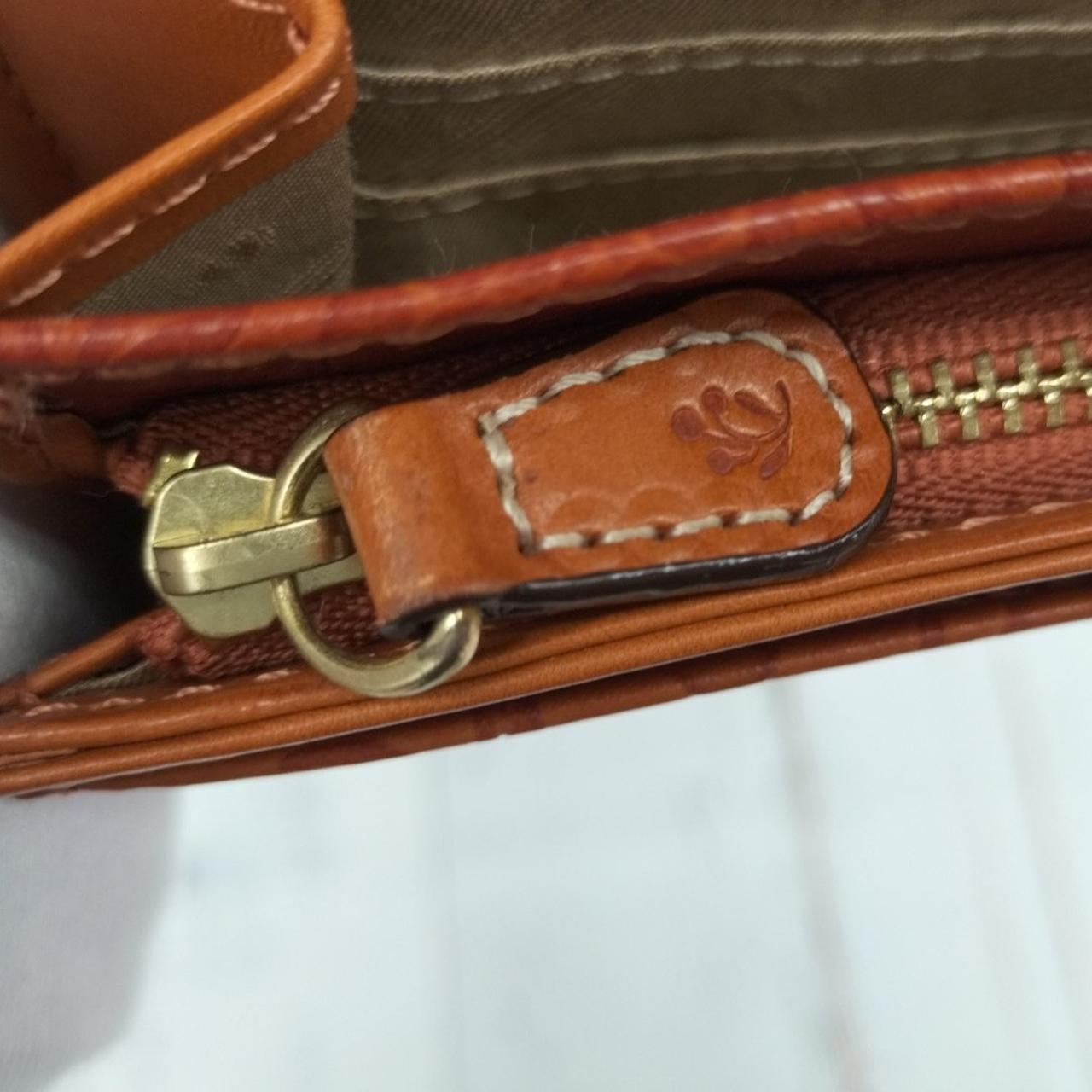 ジップ部分スレ汚れ有