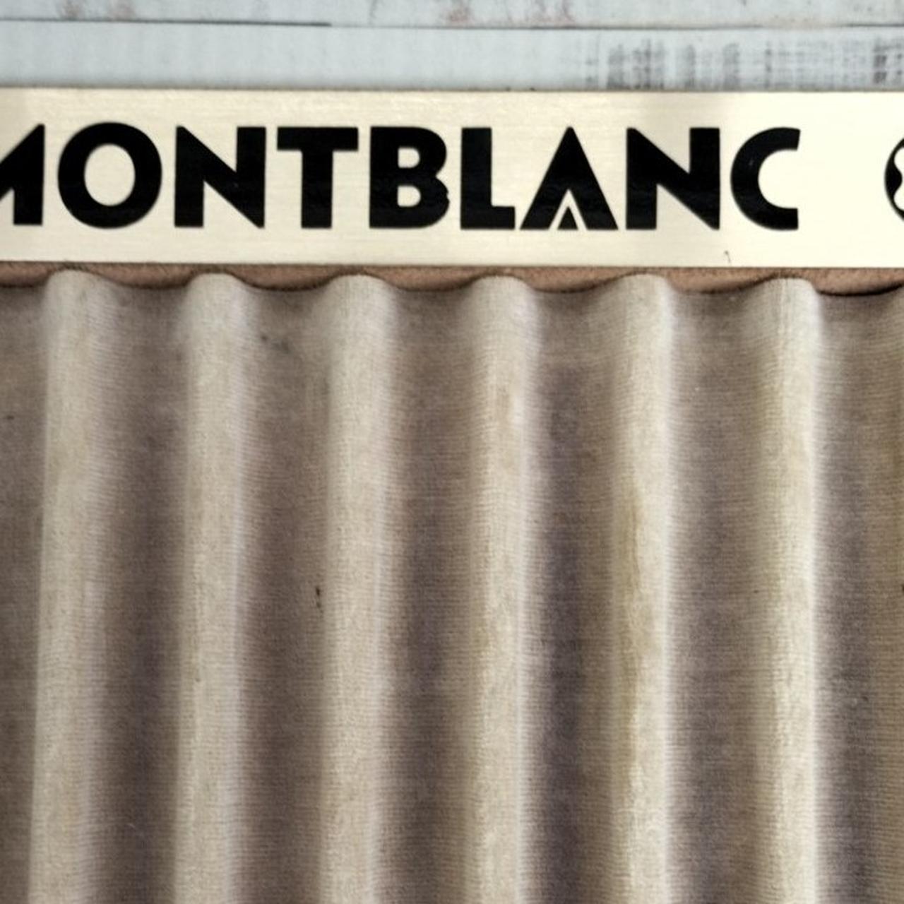 プレートのBに欠けなどキズあり