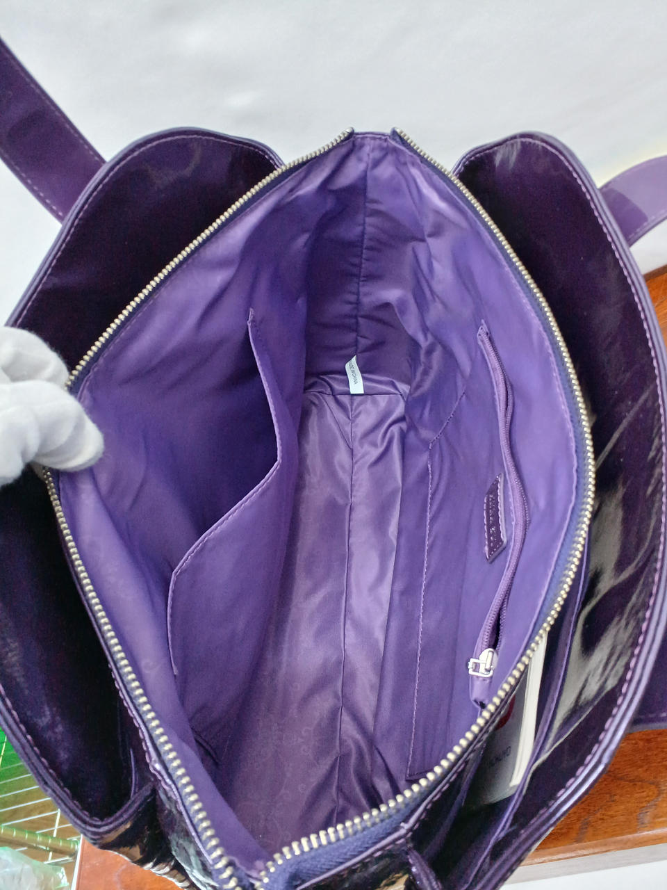 オープンポケットとファスナー付きポケット