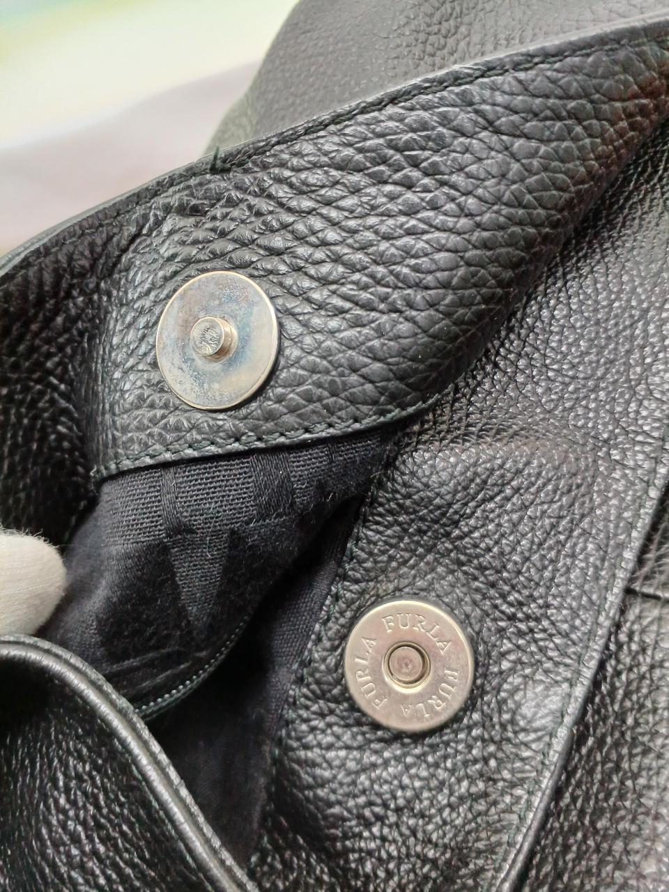 擦り傷とくすみあります