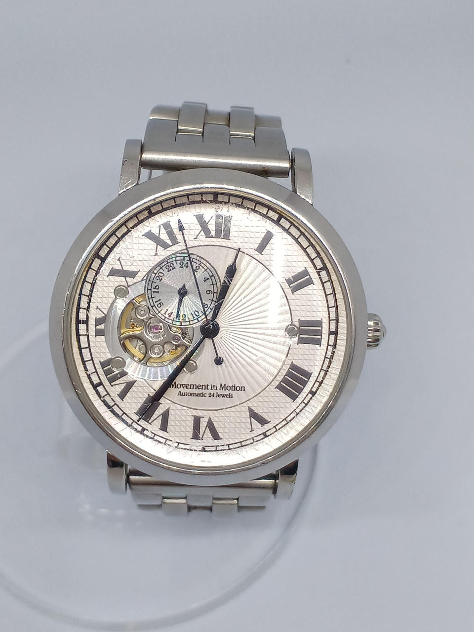 Movement in Motion 自動巻き時計 シルバー文字盤 10/28発売【Movement