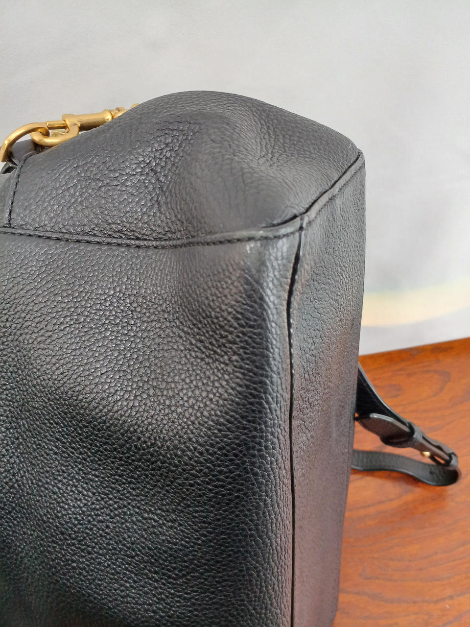 若干、角擦れあります。