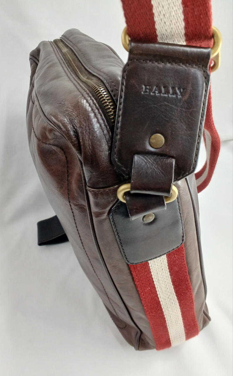 バリー(BALLY)|BALLY レザーショルダーバッグ バリー|【ハードオフ公式