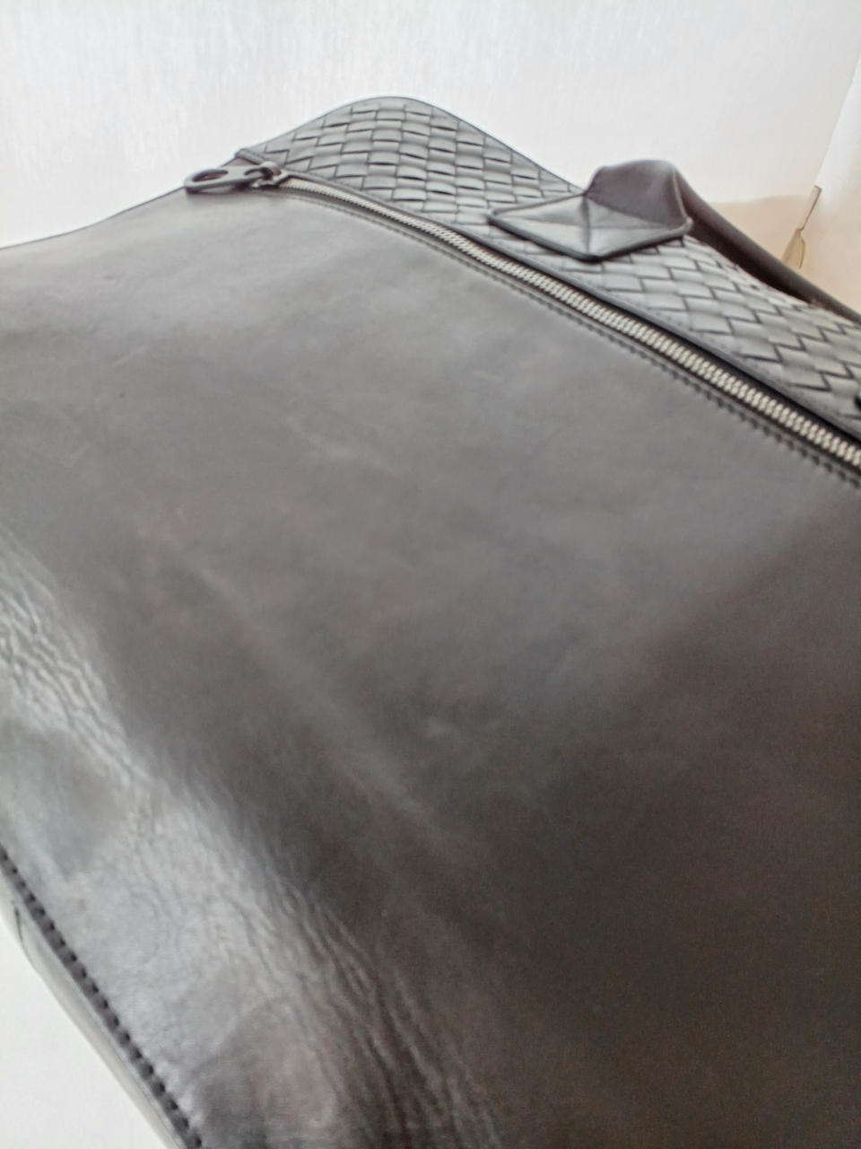 裏面の革の薄いムラ