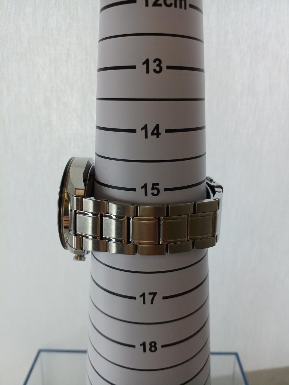 腕まわり約16cm