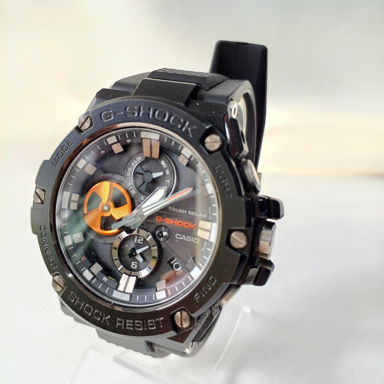 CASIO 型番：GST-B100 G-SHOCK