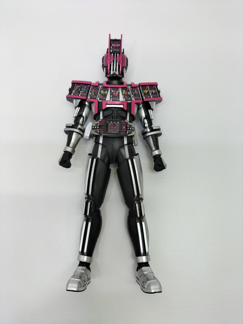 BANDAI|S.H.F 仮面ライダーディケイド コンプリートフォーム