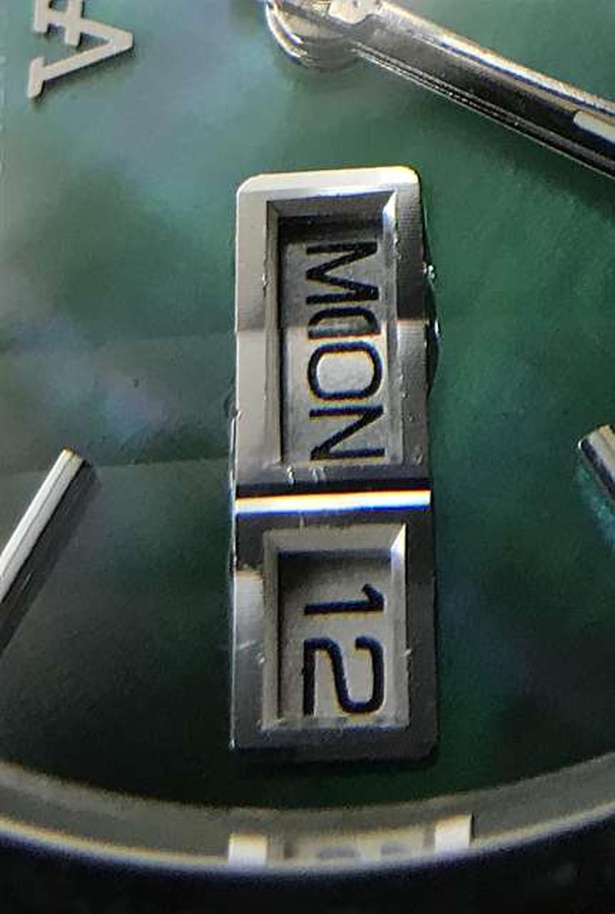 接着剤？の跡あり