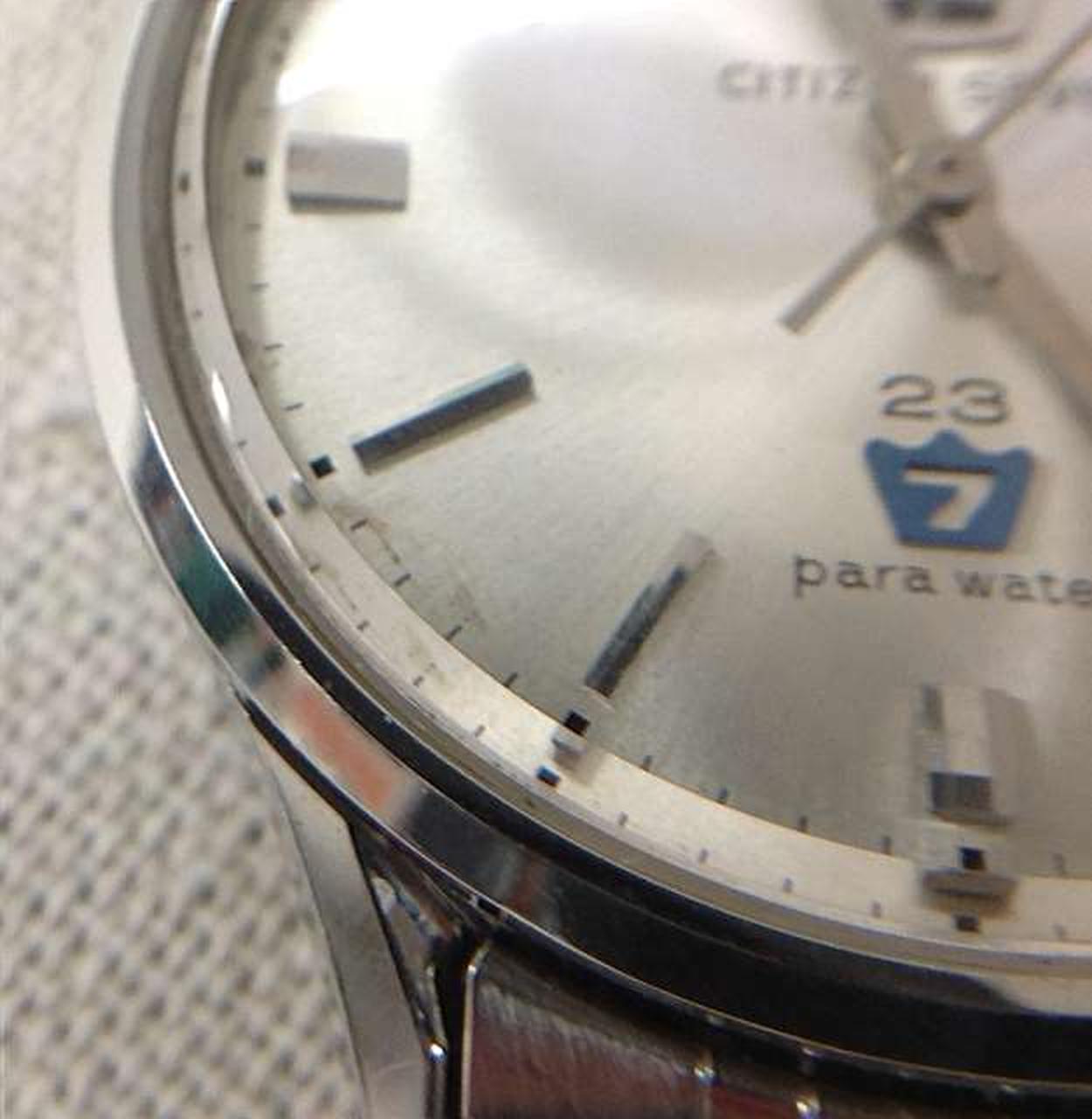 内側にシミあり