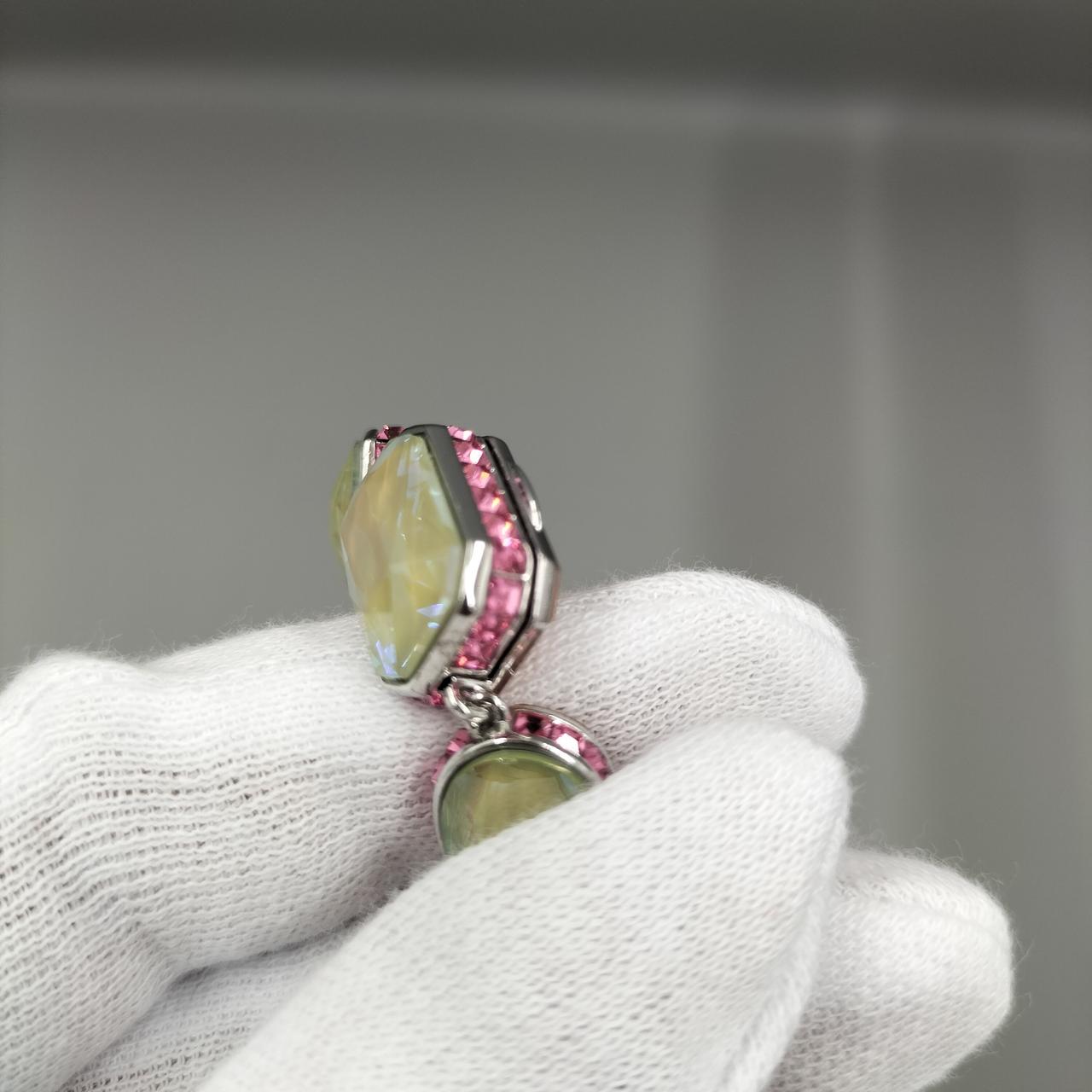 突起部分から外せます