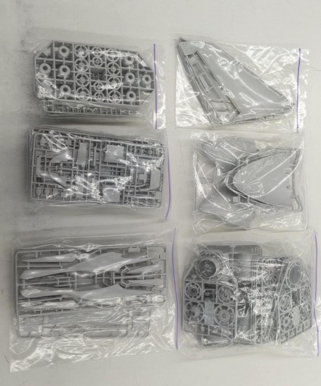 付属品全て揃ってます。