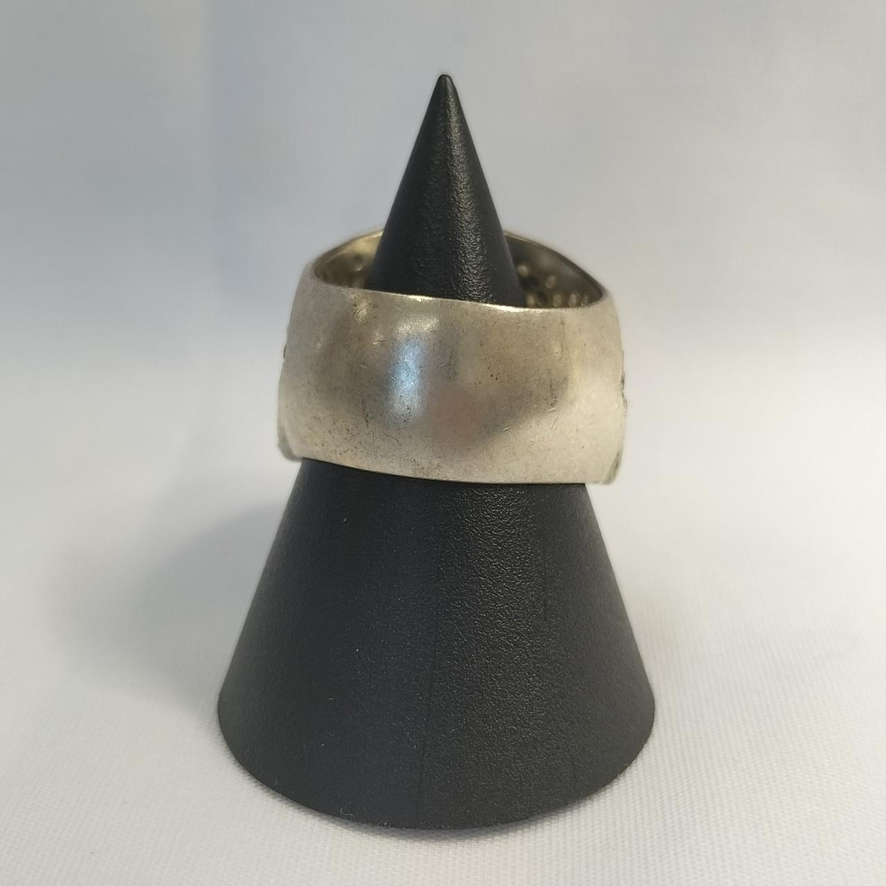 キズ、使用感あり