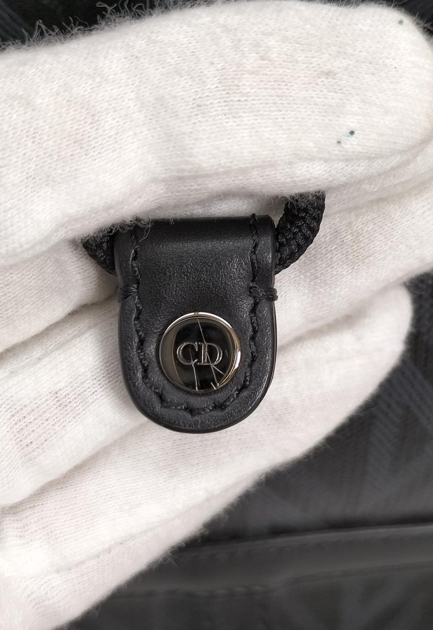 リュック紐の飾り、多少の傷あり