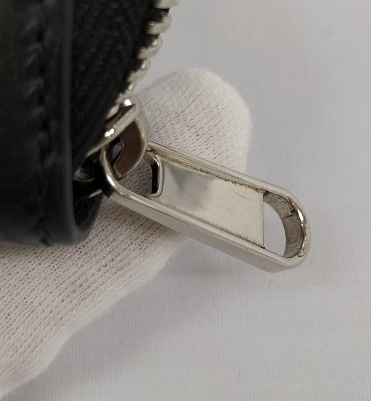 チャックの劣化あり