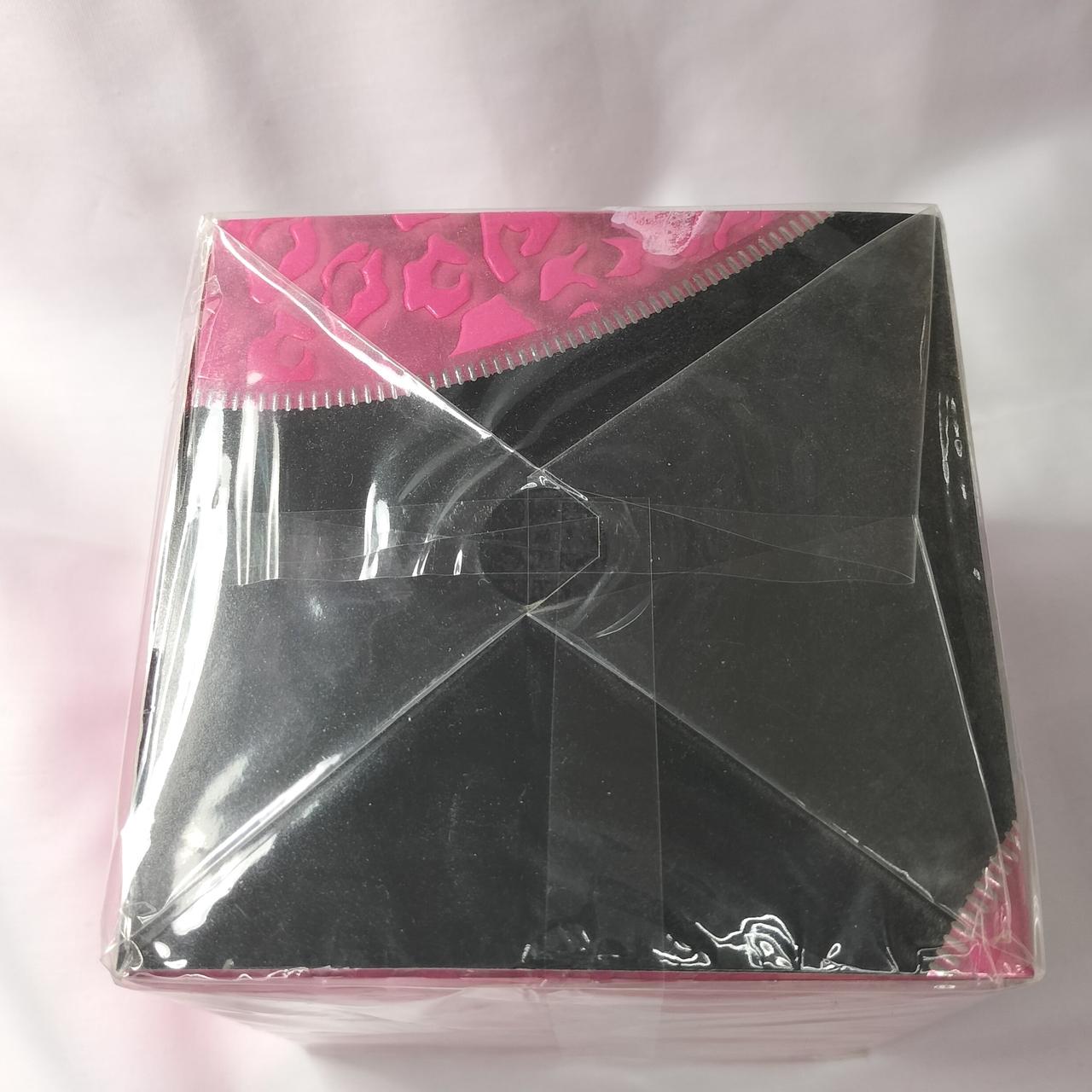 上部分に、白い汚れあります。