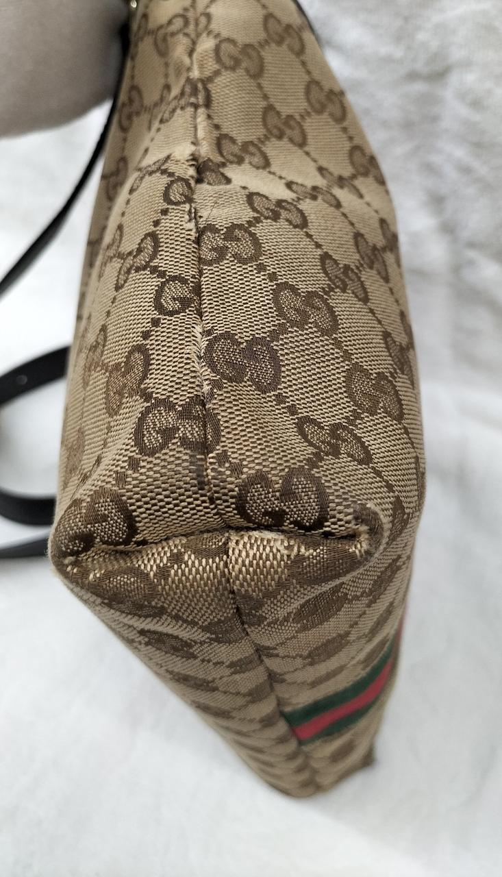 角スレ　ほつれあり