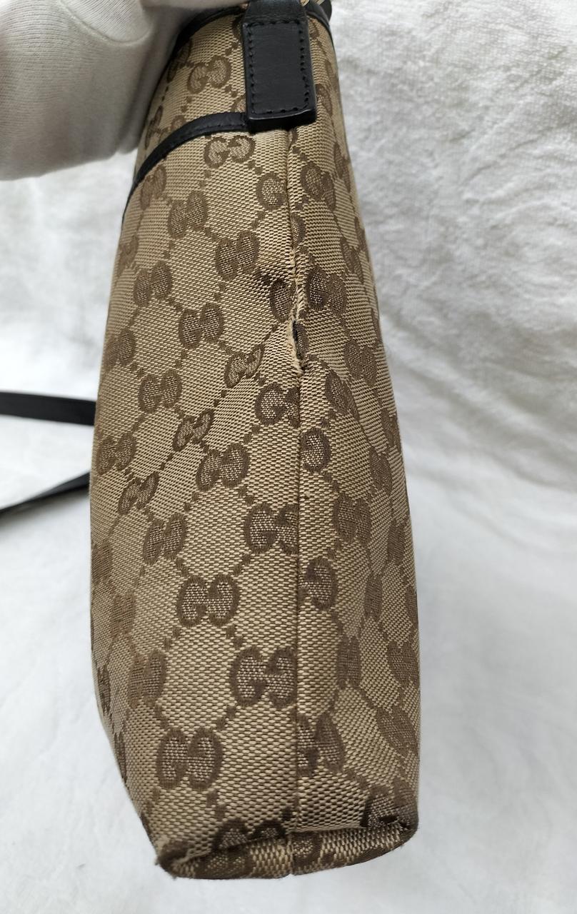 側面ほつれ約3.5cm　角スレ