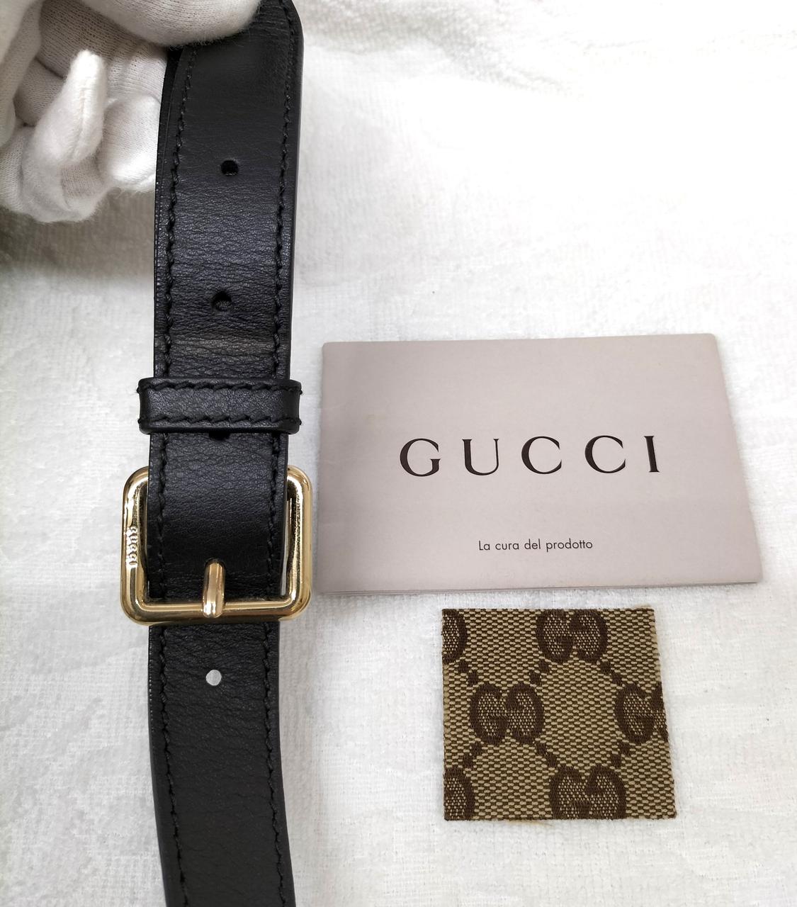 ショルダーベルト押し跡に変色あり　付属品