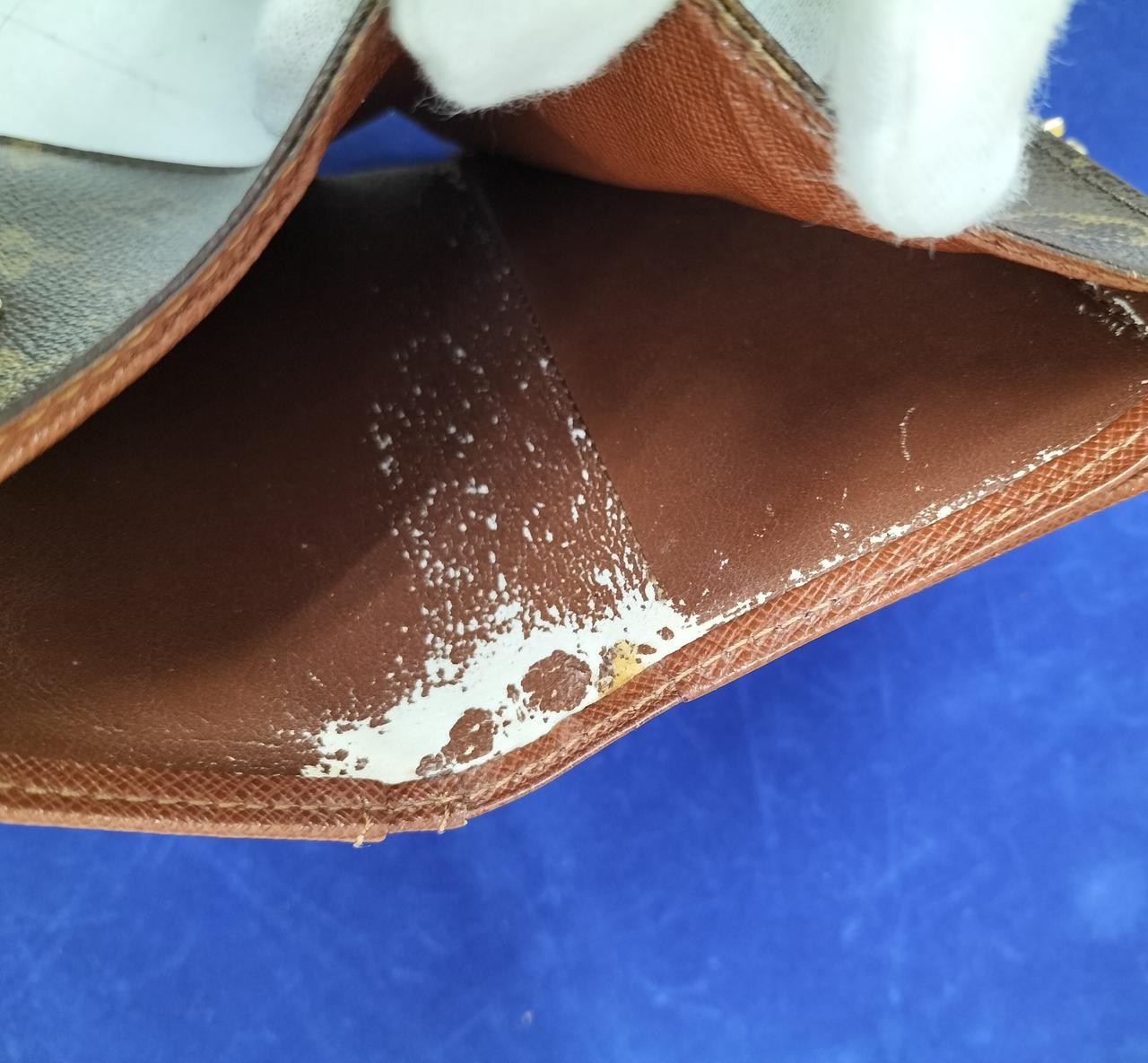 札入れ劣化あり