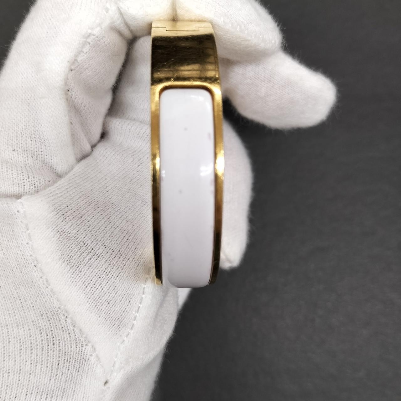 ハゲと細かいキズあります。