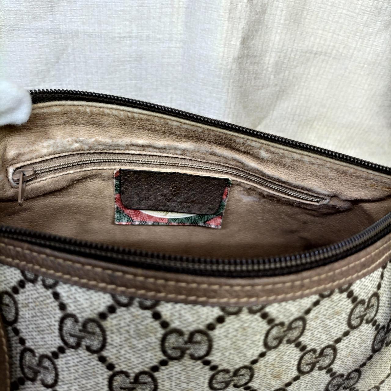 チャック周辺劣化あり