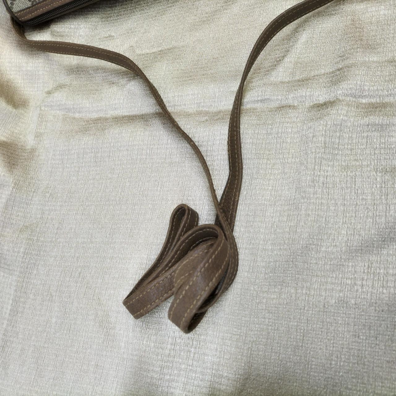 ショルダーベルト、型がついています。