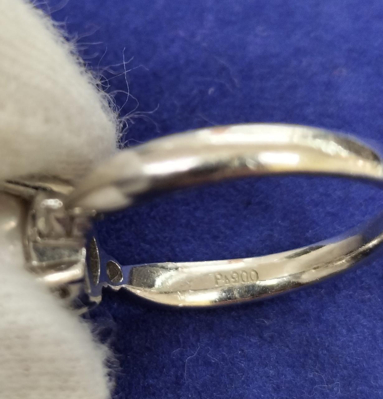 Pt900刻印あり