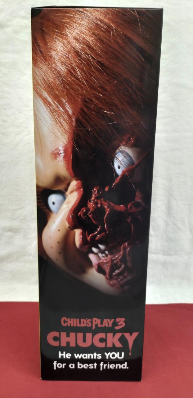 向かって右側面