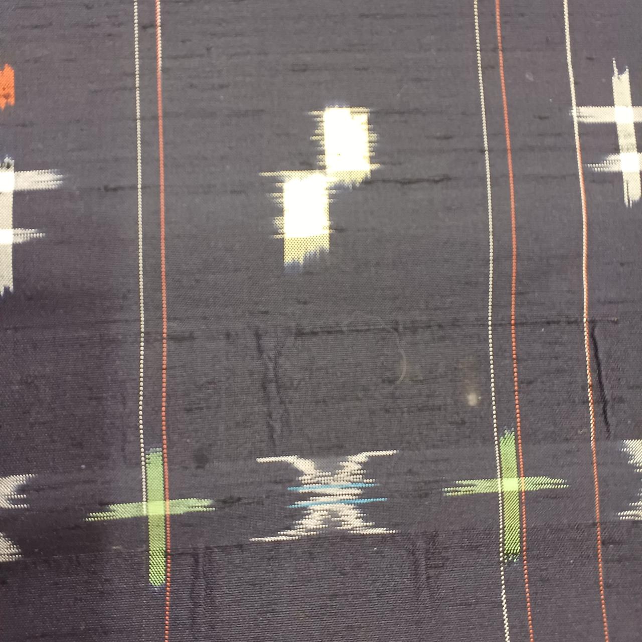 白いポツポツとしたカビらしきものあります