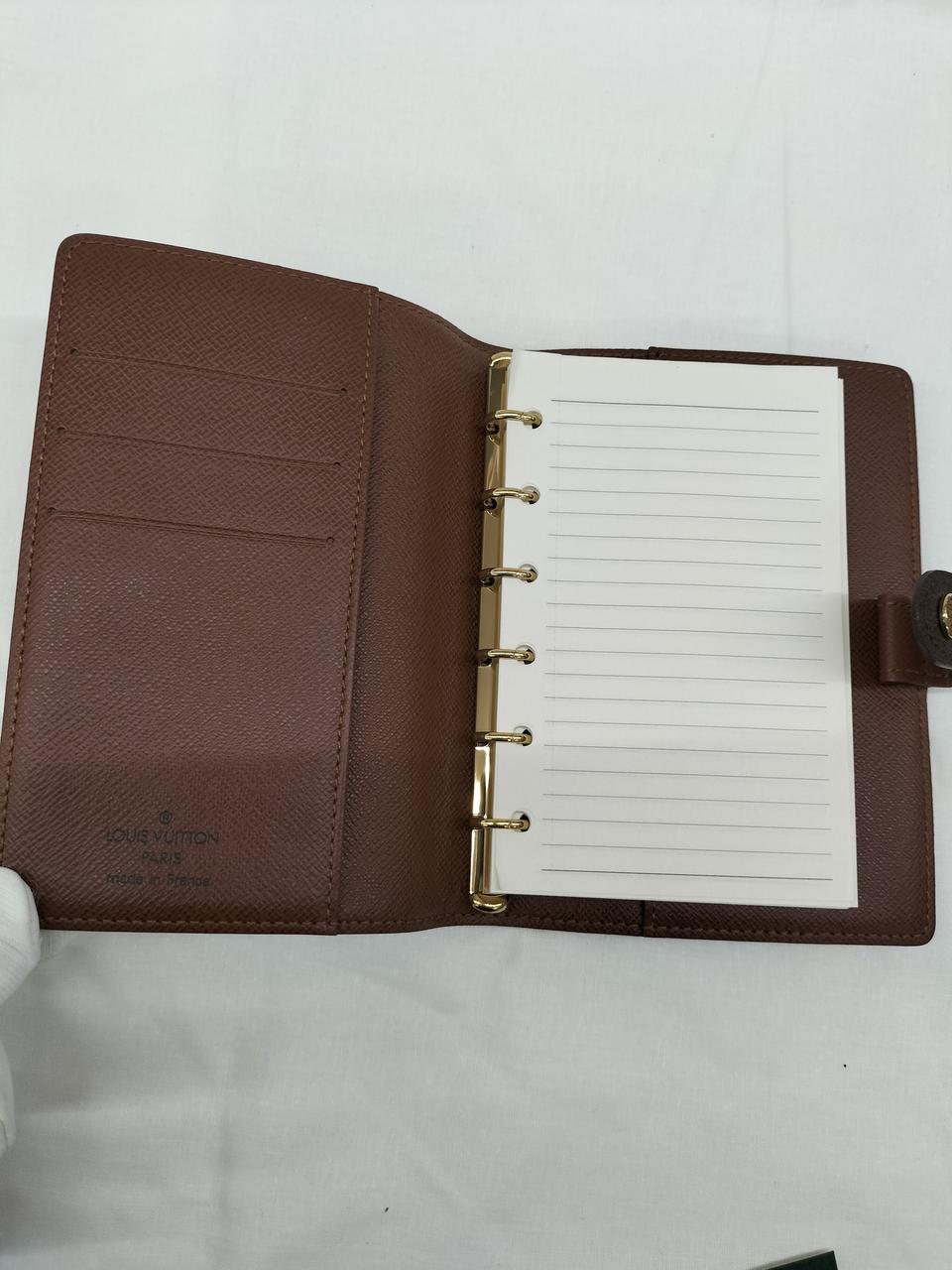 付属レフィルは純正ではありません