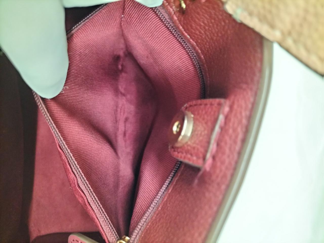 ポケット内シミあり