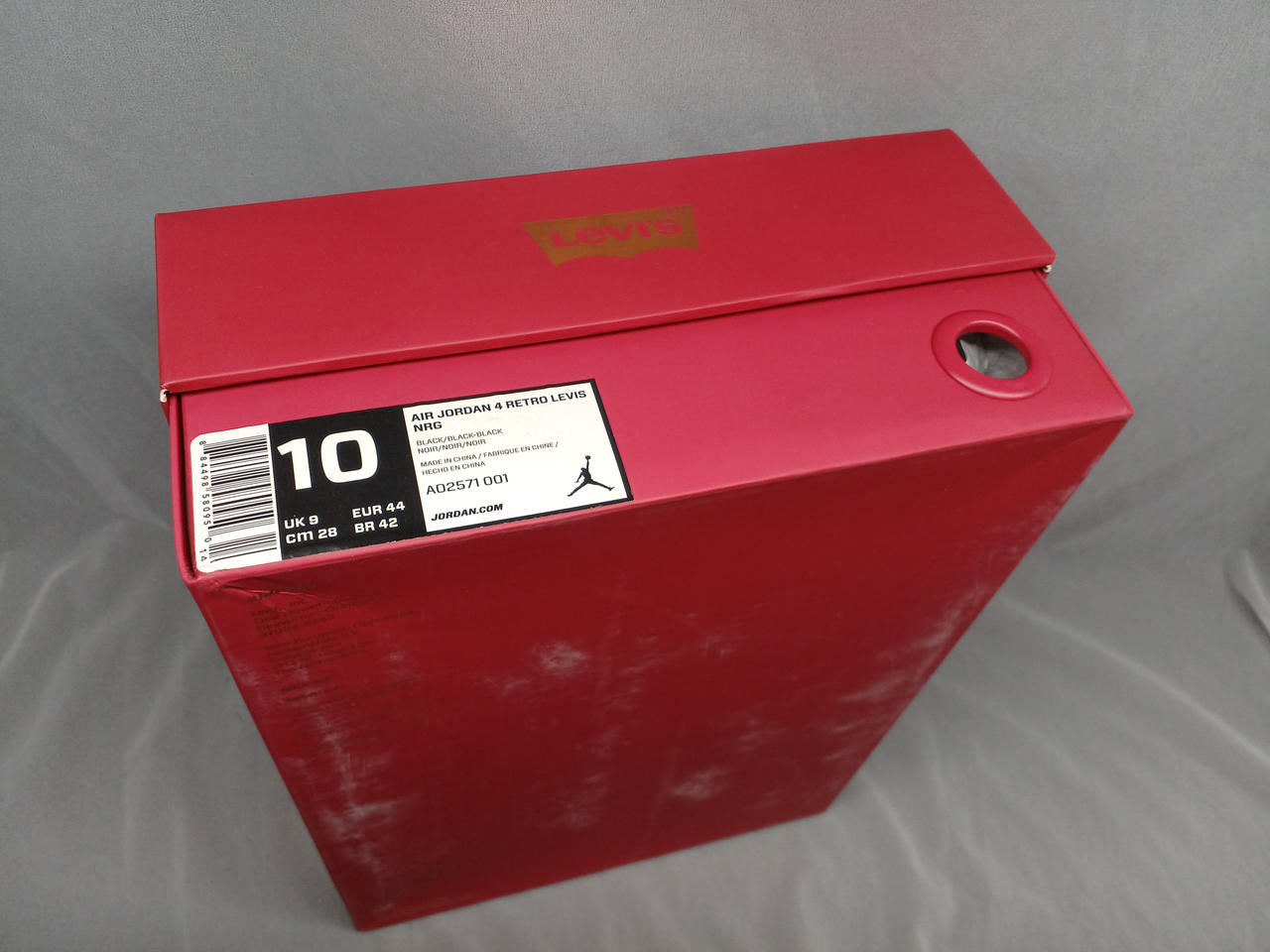 箱底面傷みあり