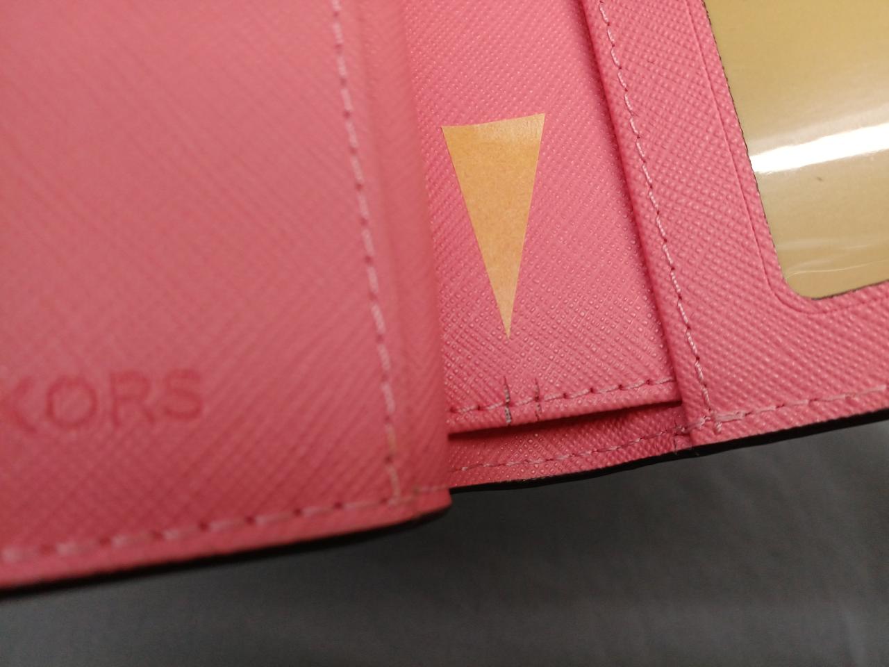 ひび割れがあります